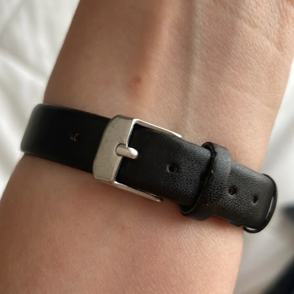 ANNE KLEIN BLACK AND SILVER WATCH - Picture 2 of 4